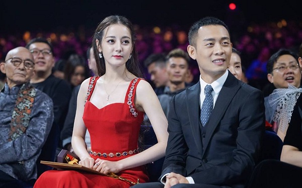 Địch Lệ Nhiệt Ba đẹp mê hồn khi giành giải Kim Ưng 2018